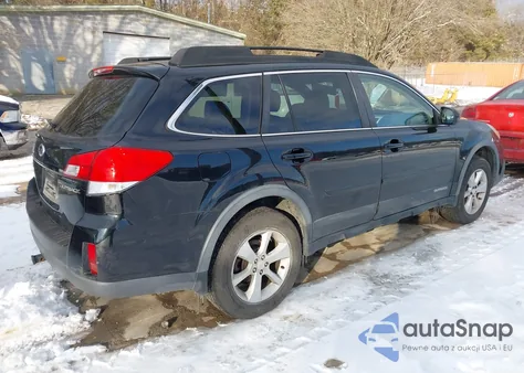 2013 Subaru Outback 2.5I Premium z USA, uszkodzony, nr VIN 4S4BRCGC4D3284622